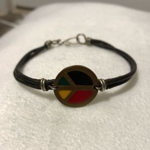 Old School ✌🏼 Bracelet